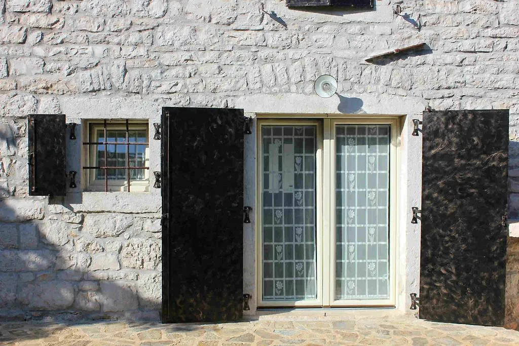 Holiday Home Gasparini  Visnjan