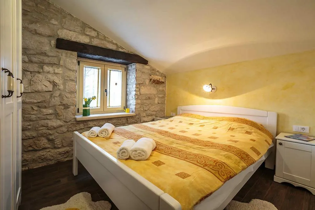 Holiday Home Gasparini Croatia
